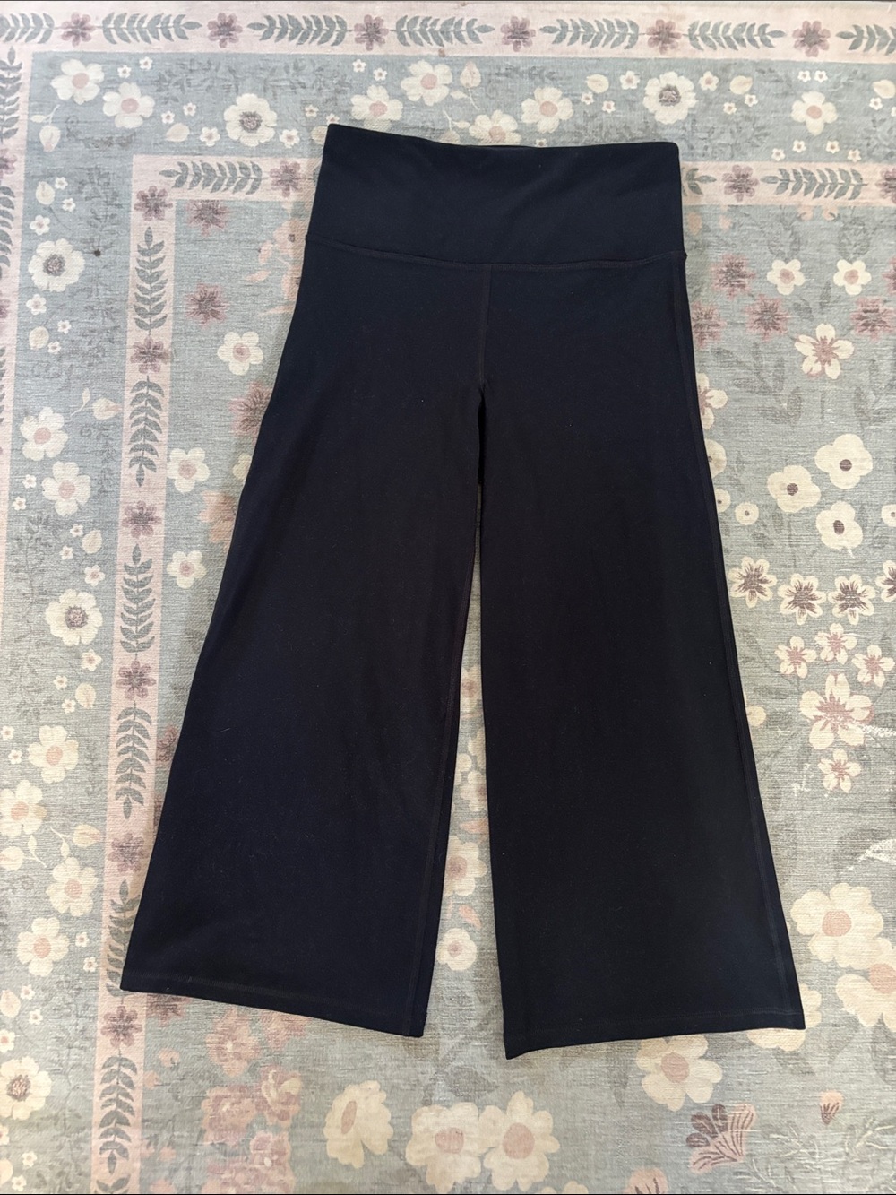 Athleta Black Wide-Leg High-Rise Capri Pants